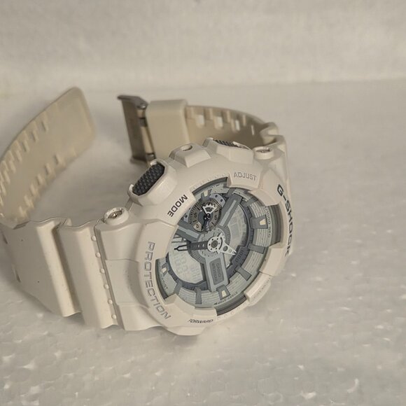 Casio G Shock NWOT condition Matte white - Picture 11 of 11